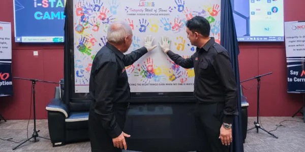 UNPLUGGED ETHICS, Voice of Integrity Person (VIP)